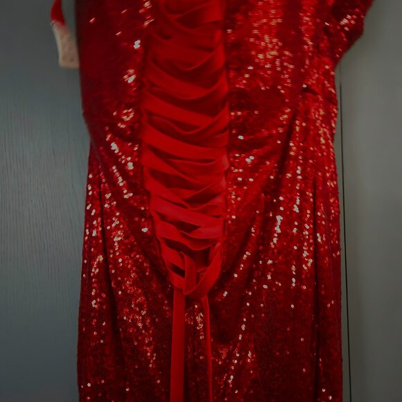 Jessica Rabbit dress - Picture 3 of 5